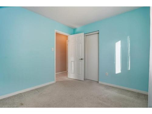 286 Apple Hill Crescent, Kitchener, ON - Indoor Photo Showing Other Room