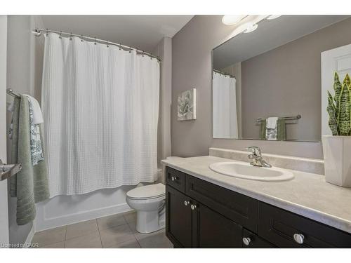 286 Apple Hill Crescent, Kitchener, ON - Indoor Photo Showing Bathroom
