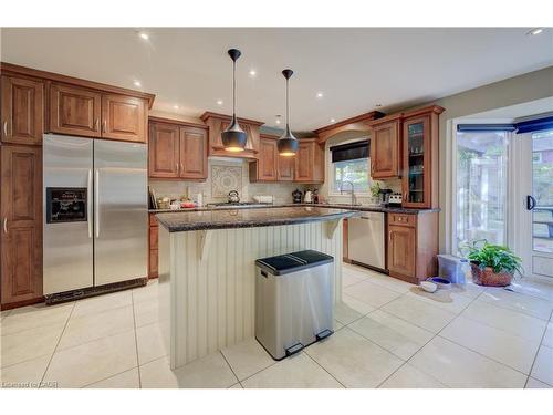 600 Highvalley Road, Ancaster, ON - Indoor Photo Showing Kitchen