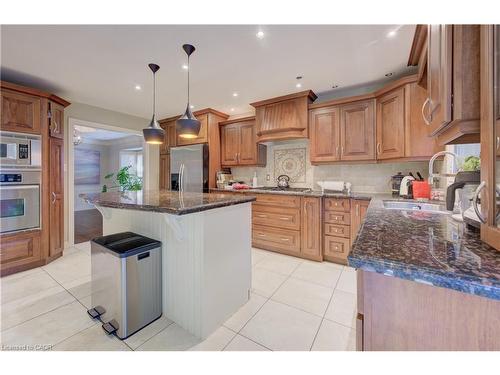 600 Highvalley Road, Ancaster, ON - Indoor Photo Showing Kitchen