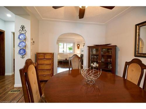 120 Wood Street, Kitchener, ON - Indoor Photo Showing Dining Room