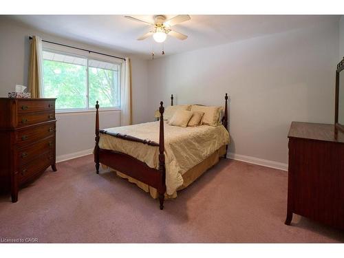 120 Wood Street, Kitchener, ON - Indoor Photo Showing Bedroom