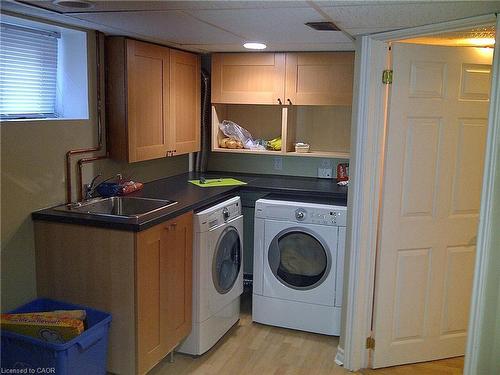 93 Haddon Avenue S, Hamilton, ON - Indoor Photo Showing Laundry Room