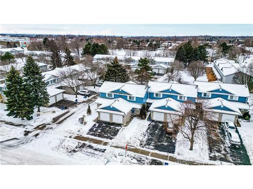 2-455 Kingscourt Drive, Waterloo, ON - Outdoor