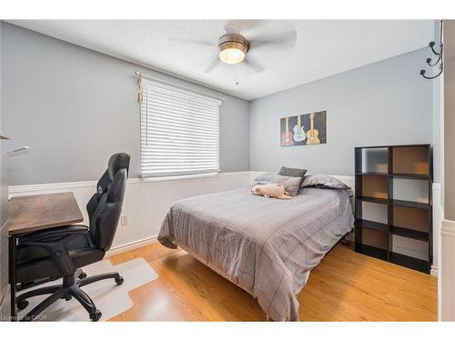 747 Fairway Court, Kitchener, ON - Indoor Photo Showing Bedroom