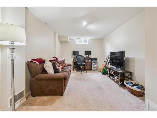 747 Fairway Court, Kitchener, ON - Indoor