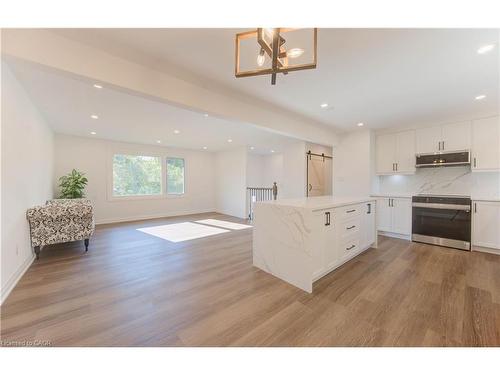 90 Culpepper Drive, Waterloo, ON - Indoor Photo Showing Kitchen