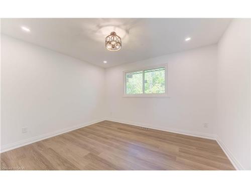 90 Culpepper Drive, Waterloo, ON - Indoor Photo Showing Other Room