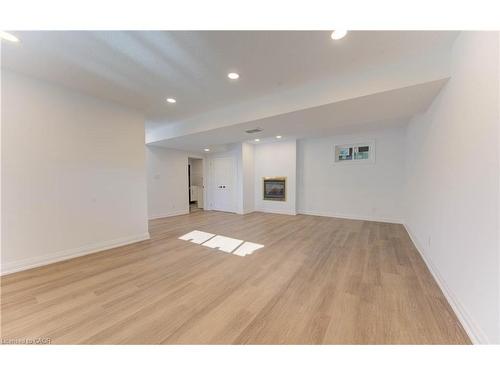 90 Culpepper Drive, Waterloo, ON - Indoor Photo Showing Other Room