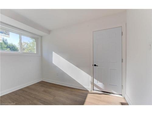 90 Culpepper Drive, Waterloo, ON - Indoor Photo Showing Other Room