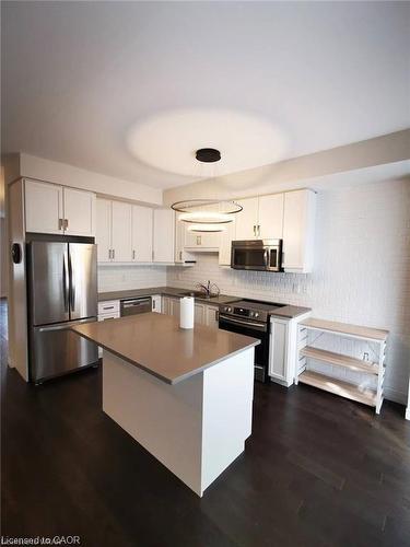12 John Russell Lane, Kitchener, ON - Indoor Photo Showing Kitchen