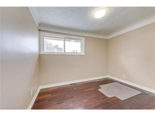 80 Lower Horning Road, Hamilton, ON - Indoor Photo Showing Other Room
