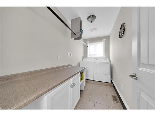 550 Beach Boulevard, Hamilton, ON - Indoor Photo Showing Laundry Room