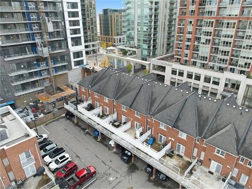 394 Almas Common, Burlington, ON - Outdoor