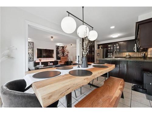 140 Veronica Drive, Kitchener, ON - Indoor