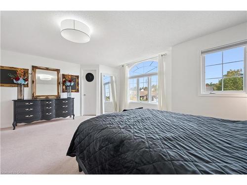 140 Veronica Drive, Kitchener, ON - Indoor Photo Showing Bedroom