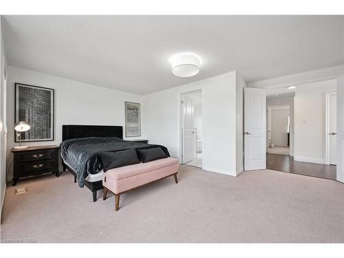 140 Veronica Drive, Kitchener, ON - Indoor Photo Showing Bedroom
