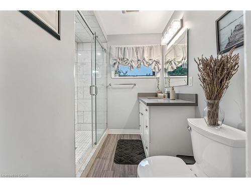 70 Sawmill Road, Caledonia, ON - Indoor Photo Showing Bathroom
