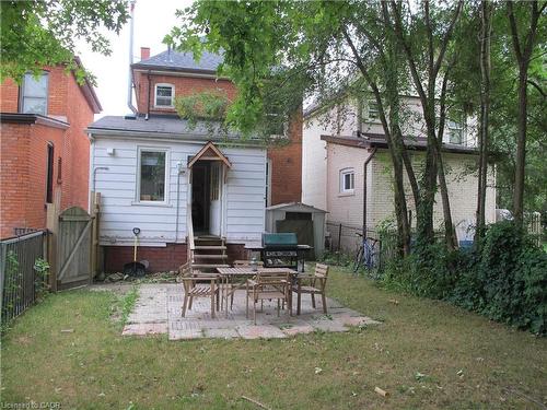 37 Dundas Street, Dundas, ON - Outdoor