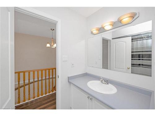 2189 Shorncliffe Boulevard, Oakville, ON - Indoor Photo Showing Bathroom