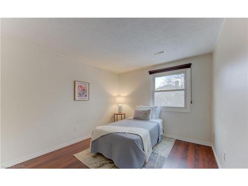 F-88 Mcdougall Road, Waterloo, ON - Indoor Photo Showing Bedroom