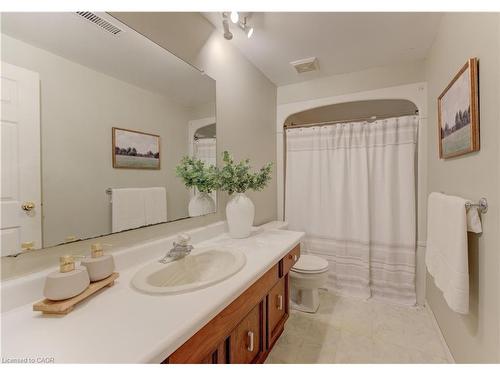 F-88 Mcdougall Road, Waterloo, ON - Indoor Photo Showing Bathroom