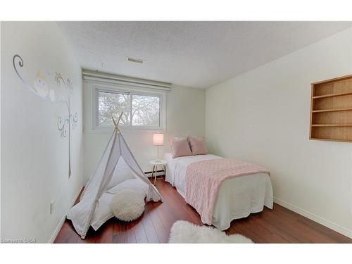 F-88 Mcdougall Road, Waterloo, ON - Indoor Photo Showing Bedroom