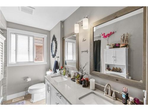 96 Summerlea Drive, Hamilton, ON - Indoor Photo Showing Bathroom