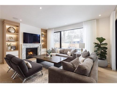 540 Patricia Drive, Oakville, ON - Indoor Photo Showing Living Room With Fireplace