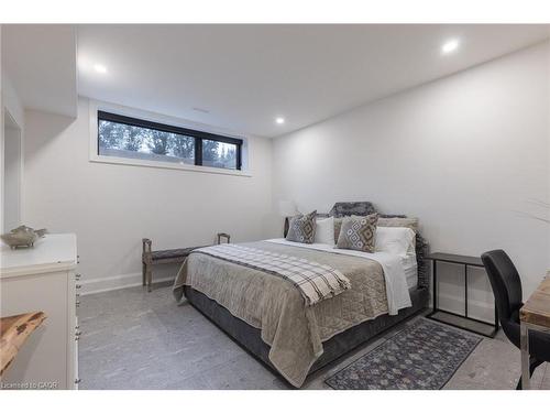 540 Patricia Drive, Oakville, ON - Indoor Photo Showing Bedroom