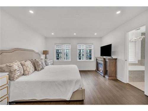 122 Shoreview Place, Stoney Creek, ON - Indoor Photo Showing Bedroom