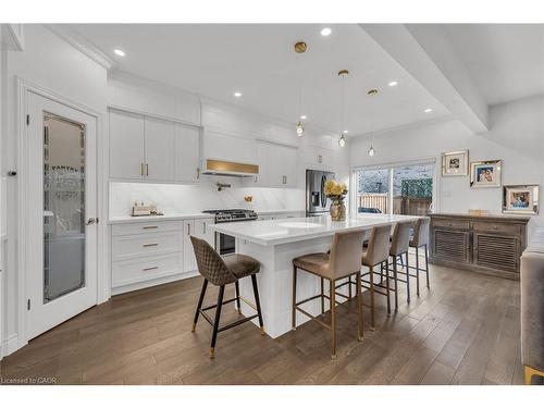 122 Shoreview Place, Stoney Creek, ON - Indoor Photo Showing Kitchen