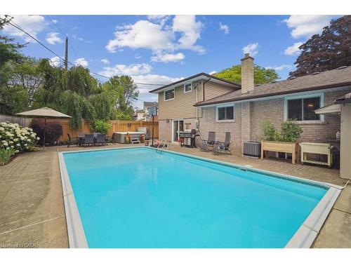 510 Fenwick Place, Burlington, ON - Outdoor With In Ground Pool With Backyard