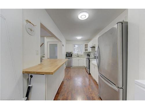 569 Stirling Avenue S, Kitchener, ON - Indoor Photo Showing Kitchen