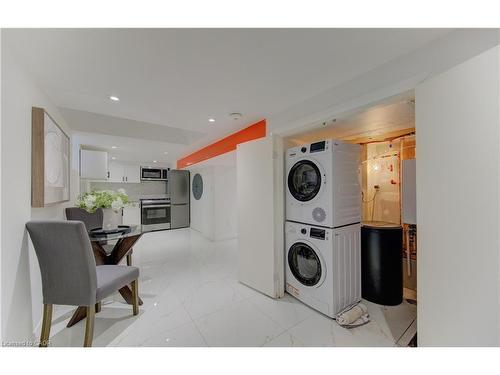 569 Stirling Avenue S, Kitchener, ON - Indoor Photo Showing Laundry Room