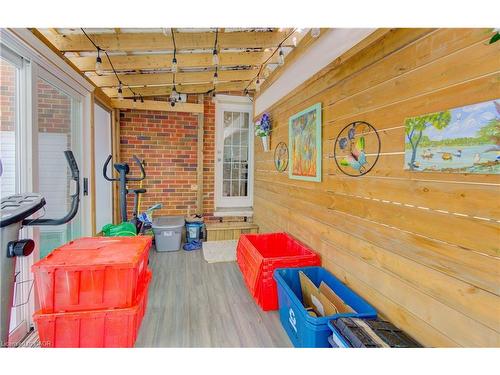 569 Stirling Avenue S, Kitchener, ON - Indoor