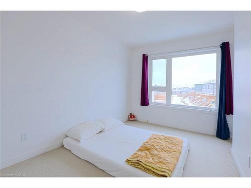 105 Pony Way, Kitchener, ON - Indoor Photo Showing Bedroom