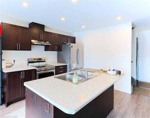 105 Pony Way, Kitchener, ON - Indoor Photo Showing Kitchen With Stainless Steel Kitchen With Upgraded Kitchen