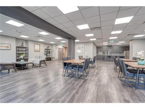 304-85 Robinson Street, Hamilton, ON - Indoor