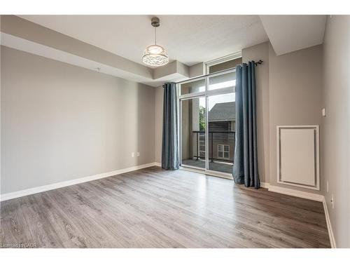 304-85 Robinson Street, Hamilton, ON - Indoor Photo Showing Other Room