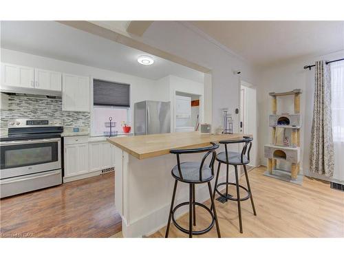 569 Stirling Avenue S, Kitchener, ON - Indoor Photo Showing Kitchen