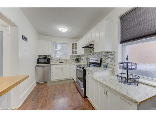 569 Stirling Avenue S, Kitchener, ON - Indoor Photo Showing Kitchen