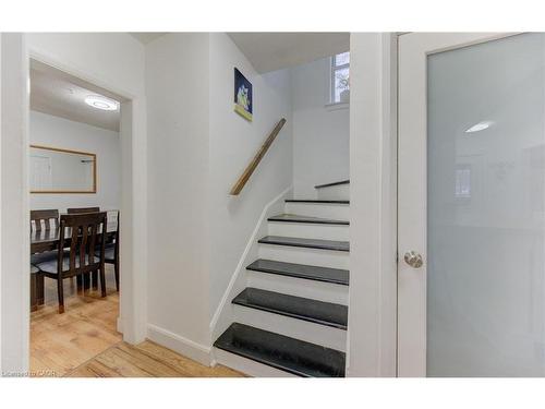 569 Stirling Avenue S, Kitchener, ON - Indoor Photo Showing Other Room