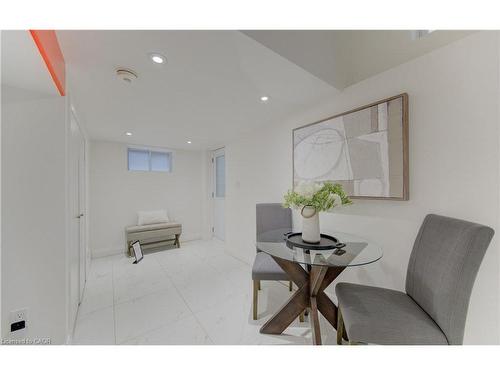 569 Stirling Avenue S, Kitchener, ON - Indoor Photo Showing Other Room