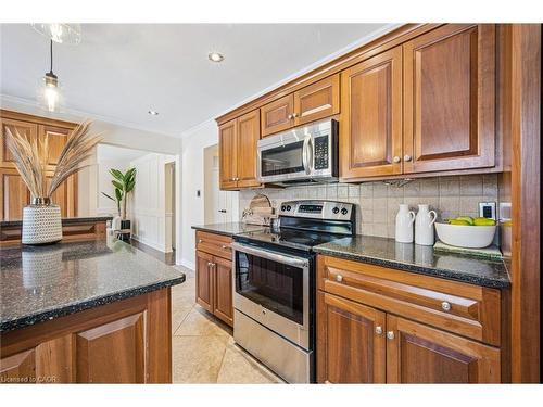 4069 Lakeshore Road, Burlington, ON - Indoor Photo Showing Kitchen