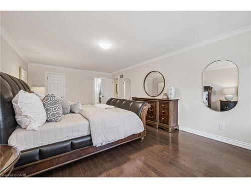 4069 Lakeshore Road, Burlington, ON - Indoor Photo Showing Bedroom