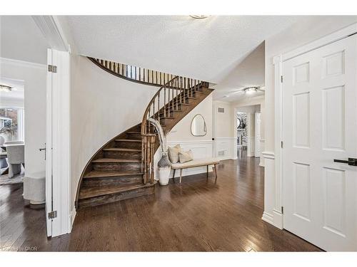 4069 Lakeshore Road, Burlington, ON - Indoor Photo Showing Other Room