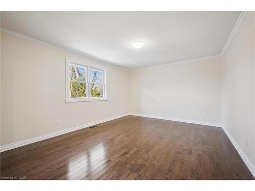 4069 Lakeshore Road, Burlington, ON - Indoor Photo Showing Other Room