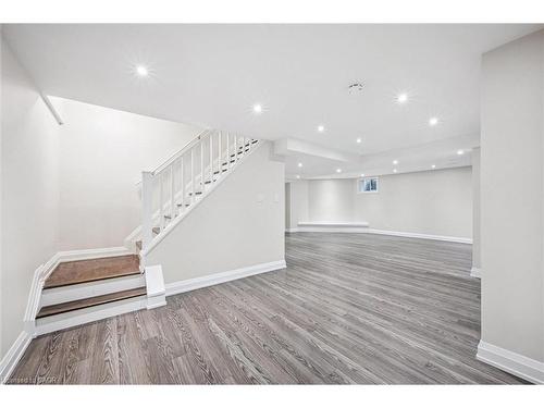 4069 Lakeshore Road, Burlington, ON - Indoor Photo Showing Other Room