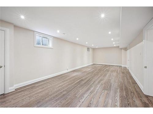 4069 Lakeshore Road, Burlington, ON - Indoor